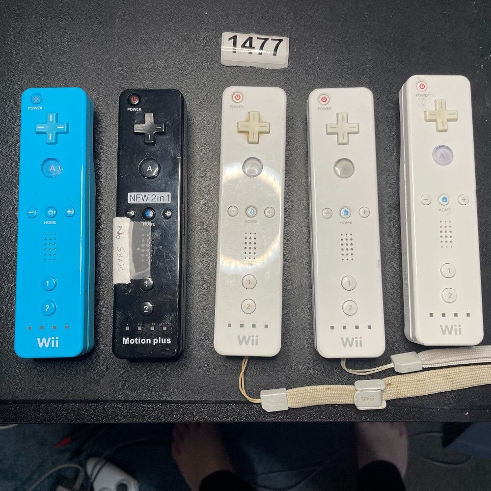 Nintendo Wii Remote Controller Lot Of 5 - PARTS/REPAIR